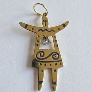 Woman pendant gold tone metal heart charm inside silver